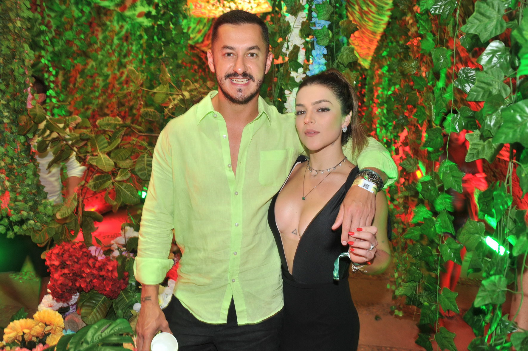 e Mateus animam Réveillon Let's Pipa Anota Bahia