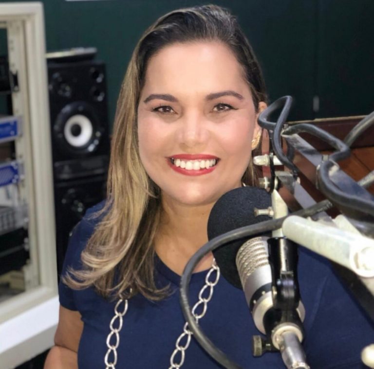 Carla Arajo Comemora Os Nmeros Do Seu Programa