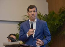 Cláudio Tinoco anuncia saída da Secult para buscar reeleição em 2020