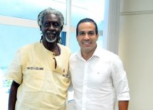 Bruno Reis convida Vovô do Ilê Aiyê para ser seu candidato a vice-prefeito de Salvador