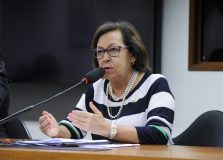 PSB deve anunciar Lídice de Mata como pré-candidata à prefeitura de Salvador