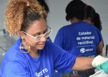 Ambev vai transformar lixo do Carnaval em lixeiras para a cidade