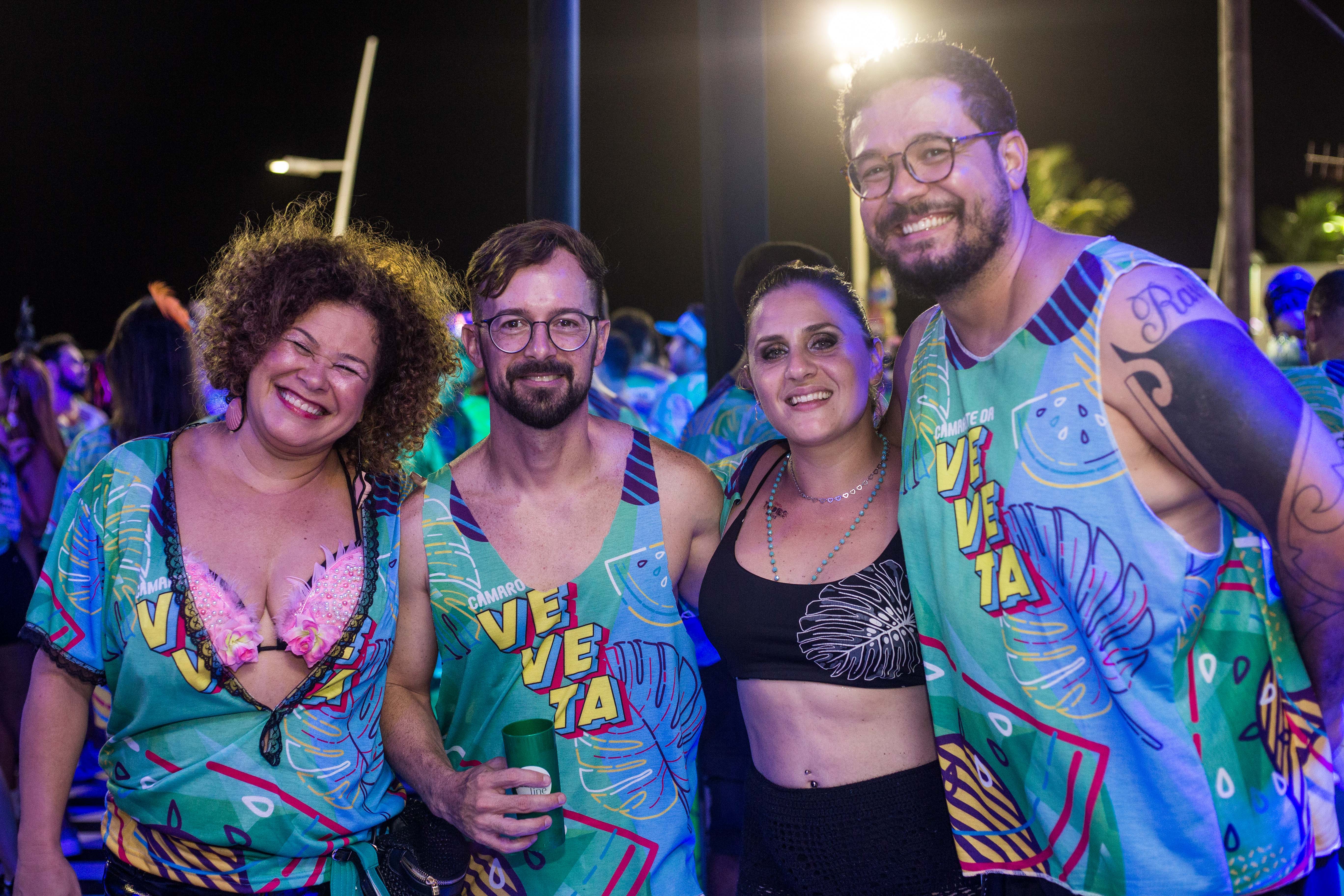 Lia Pinho, Pedro e Bruna Passos e Ricardo Silva