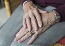 Campanha recolhe doações para ajudar idosos em abrigo de Salvador