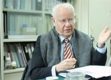 Cientista brasileiro Sérgio Trindade morre em decorrência da Covid-19