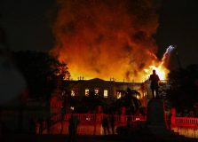 Diretor do Museu Nacional está na Áustria para receber peças de coleção indígena