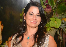 Maria Carmem Barros é a aniversariante do dia