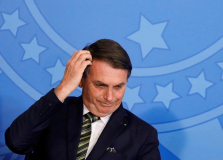 Bolsonaro anuncia novo ministro da Educação nesta sexta (10)