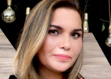 “O jornalismo baiano, por essência, é peculiar”, afirma Carla Araújo