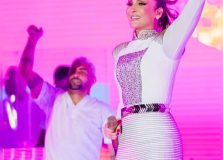 Claudia Leitte anuncia Live especial com retrospectiva da sua carreira