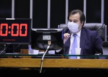 Câmara aprova obrigatoriedade do pagamento de EPIs pelo poder público