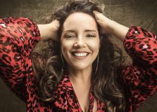 Ana Carolina confirma live esta semana