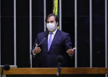 Rodrigo Maia deve ser expulso do DEM na próxima segunda-feira (14)
