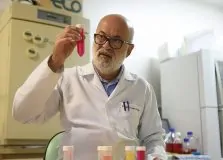 “Não deve ter Carnaval 2021, principalmente, porque será um desastre total”, diz virologista