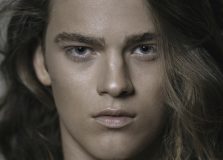 Modelo baiano, sobrinho de Ivete Sangalo, promete despontar na carreira artística