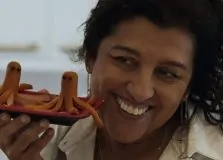 Regina Casé estrela o filme “Três Verões”, no papel de Madá