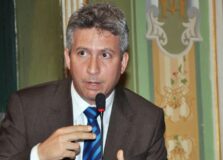 Carballal faz live do projeto História Cantada hoje (17)