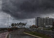 Prefeitura de Salvador estima 30% de chuva a mais do que esperado para o verão
