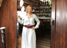 Heloísa Perissé: apresentação em Salvador e almoço no Amado