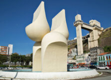 A cópia do monumento