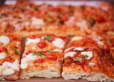 Dia de San Gennaro é celebrado com pizza al taglio de presente no Pasta em Casa
