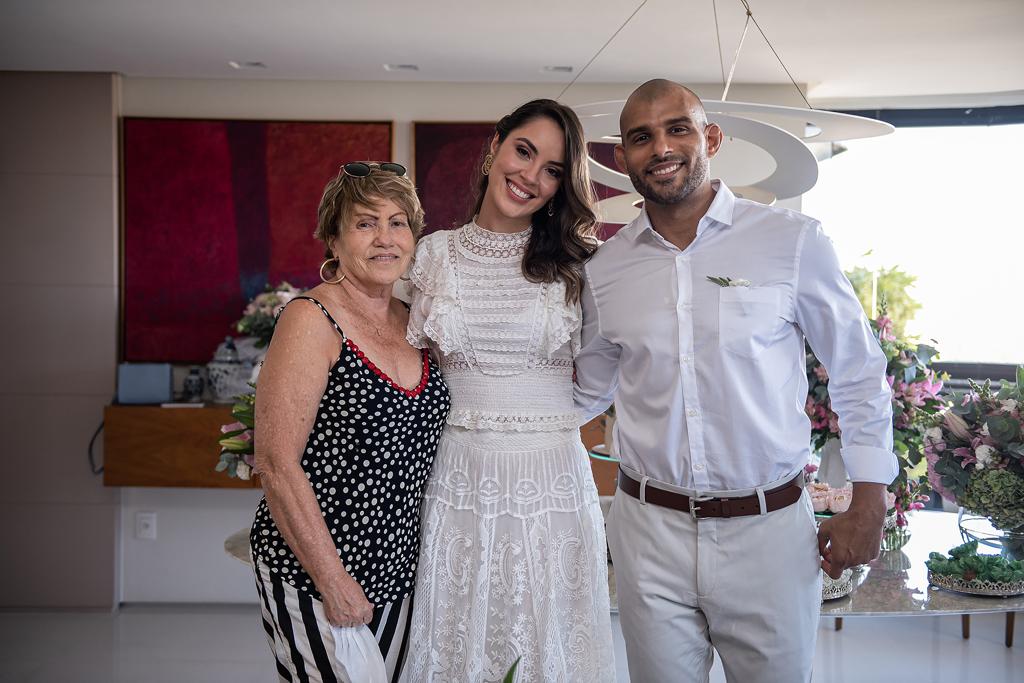Ana Carolina Porto e Flávio Simas com Irene Porto