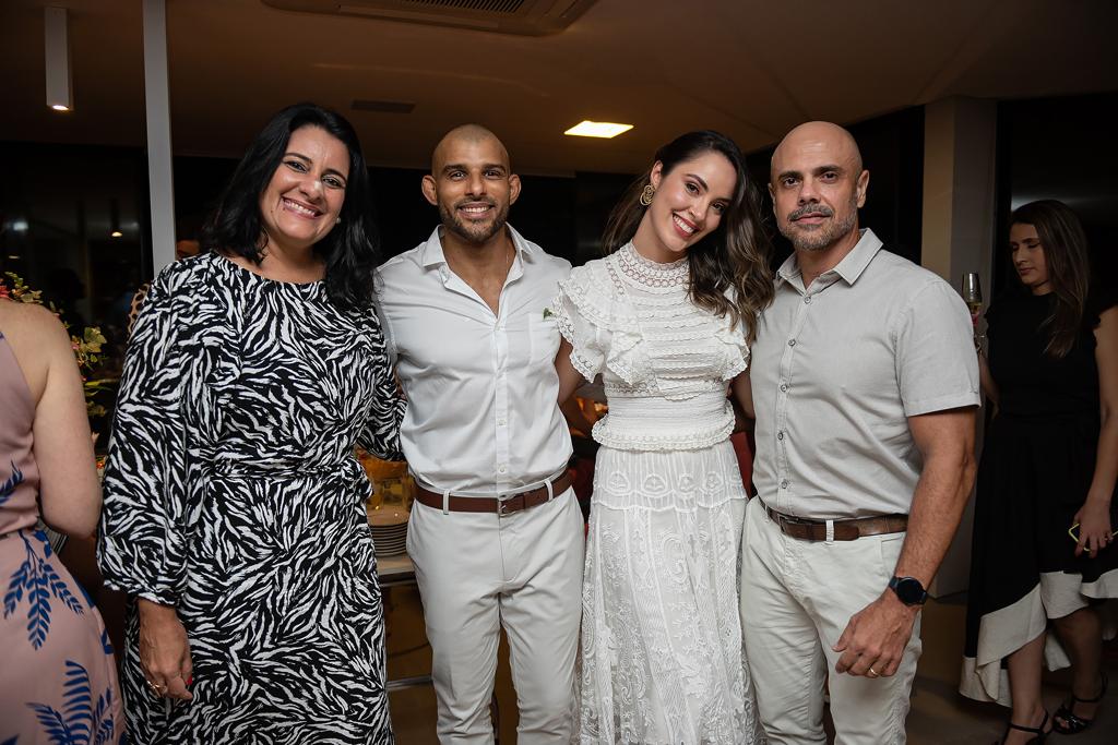 Ana Carolina Porto e Flávio Simas com Marlon Porto e Laila Cortes