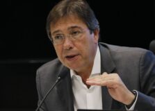Presidente da Eletrobras renuncia ao cargo