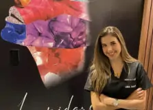 Lídia Salles celebra Dia da Dermatologia participando de imersão em Camboriú