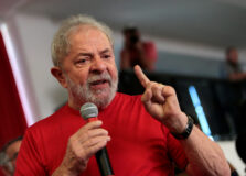 Lula volta a defender regulamentação dos meios de comunicação