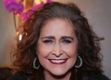 Joanna anuncia sua primeira live com venda de ingressos