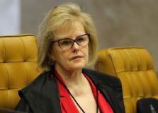 Rosa Weber impõe prazo para Bolsonaro prestar informações sobre perdão a Daniel Silveira