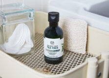 Pele oleosa pede mais atenção no verão: confira algumas dicas da The Body Shop Salvador