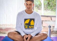 Arthur Sehbe abre nova turma online de Yoga para crianças