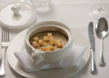 Chez Bernard lança menu especial para o Dia das Mães para delivery