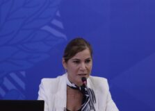 CPI da Covid terá depoimento de Mayra Pinheiro sobre cloroquina hoje (25)