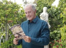 Luiz Roberto Mattos lança livro na Itália sobre revoluções da humanidade