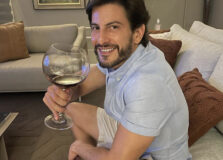 Tiago Ayres é o aniversariante do dia (26)