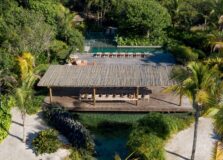 Trancoso: jardim de 7 mil m² é destaque em projeto de Alex Hanazaki