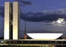 Congresso aprova texto da LDO com aumento do fundo eleitoral