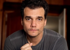 Wagner Moura vai integrar o elenco da série “Sr. e Sra. Smith”