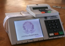 Arthur Lira anuncia que levará PEC do voto impresso para plenário