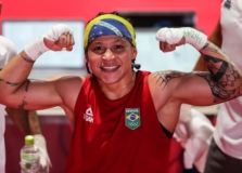 Bia Ferreira avança à final de boxe em Tóquio