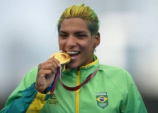 Com Ana Marcela, Brasil bate recorde de mulheres medalhistas em Tóquio