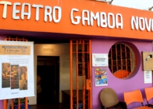 Teatro Gamboa retoma programação com oficina sobre história da música brasileira e shows on-line