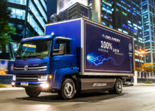 Volkswagen lança o primeiro caminhão 100% elétrico produzido no Brasil