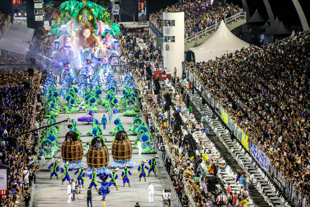 Desfile Escola de Samba. Foto: Reprodução.