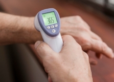 Aferição de temperatura em estabelecimentos comerciais e escolas de Salvador será revogada