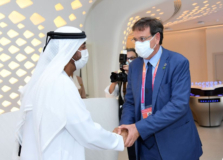 Na Expo Dubai, ministro do Turismo debate retomada do setor com CEO da Emirates