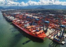 Governo realiza leilão de terminais portuários em Santos